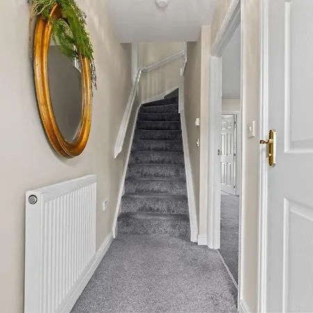 Semesterbostad Quaint Sleeps6 3bdr Bham Cc 10 Mins *